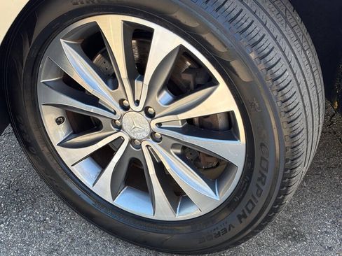 Used 2013 Mercedes-Benz GL 450 4MATIC image 39