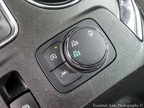 Used 2023 Chevrolet Traverse RS w/ LPO, Floor Liner Package AWD/4WD image 20