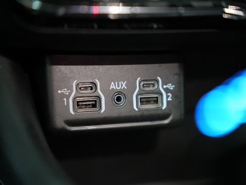 Used 2021 Dodge Durango SXT image 24