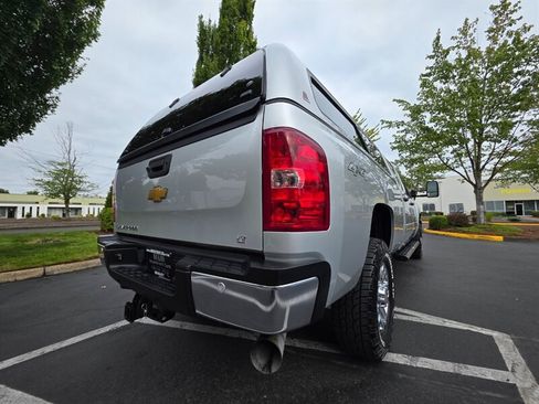 Used 2013 Chevrolet Silverado 3500 LT w/ Interior Plus Package AWD/4WD image 12