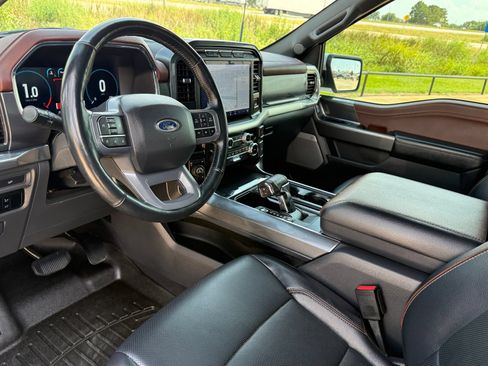 Used 2023 Ford F150 Lariat AWD/4WD image 12
