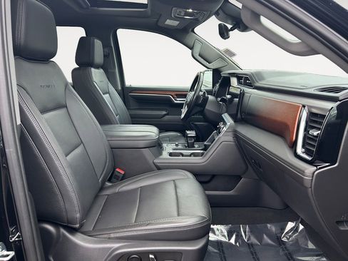 Used 2023 GMC Sierra 1500 Denali w/ Denali Reserve Package AWD/4WD image 10