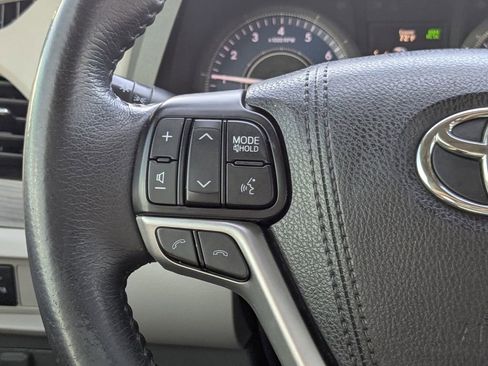 Used 2018 Toyota Sienna XLE Premium image 28