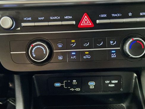 Used 2025 Hyundai Tucson SE FWD image 26