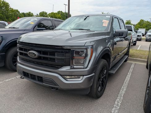 Certified 2022 Ford F150 Platinum w/ Equipment Group 701A High AWD/4WD image 3