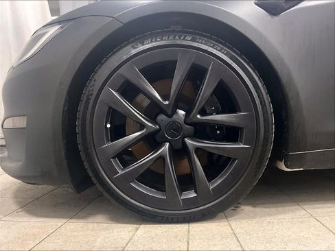 Used 2022 Tesla Model S image 7