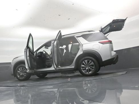 Used 2024 Nissan Pathfinder SV AWD/4WD image 56