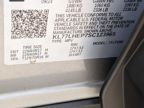 Used 2025 Chevrolet Trax LT w/ Driver Confidence Package FWD image 22