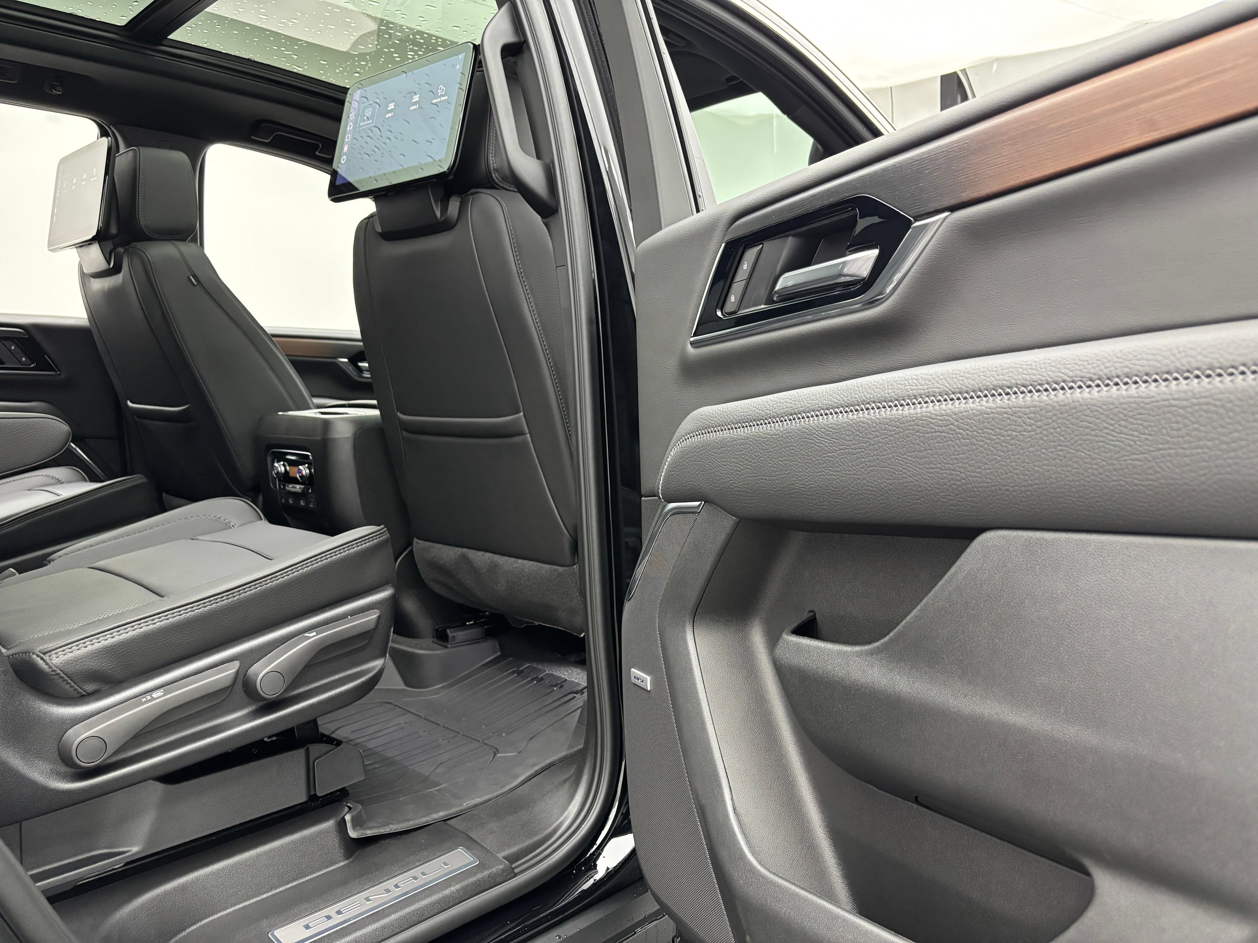 New 2026 GMC Yukon Denali AWD/4WD image 43