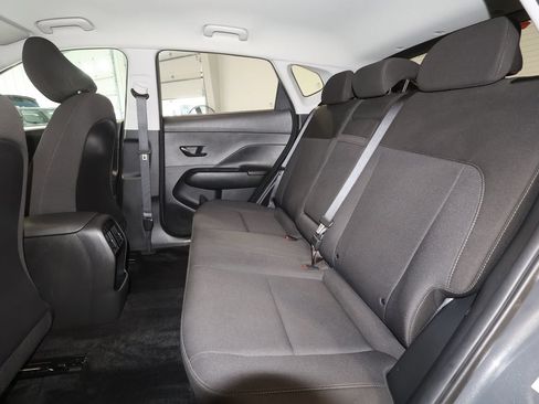 Used 2025 Hyundai Kona SEL FWD image 23