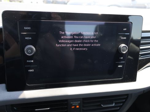 Used 2025 Volkswagen Jetta SE FWD image 31