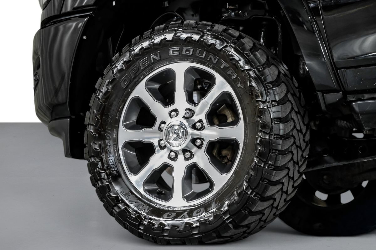 Used 2023 RAM 2500 Limited AWD/4WD image 57