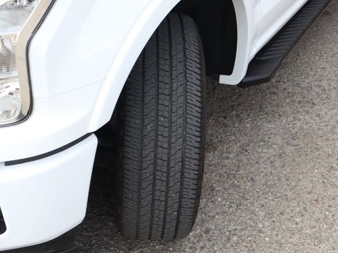 Used 2019 Ford F150 XLT image 45