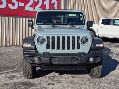 Used 2023 Jeep Wrangler Sport S image 8