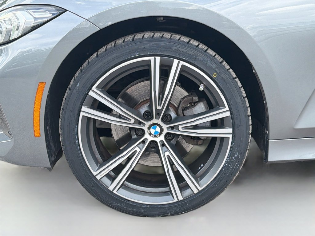 Used 2023 BMW 330i Sedan w/ Premium Package RWD image 41