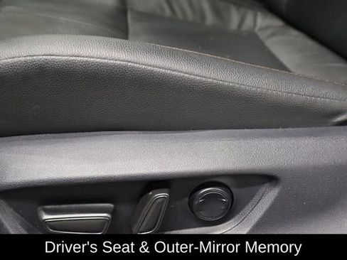 Used 2025 Toyota Camry XLE FWD image 19
