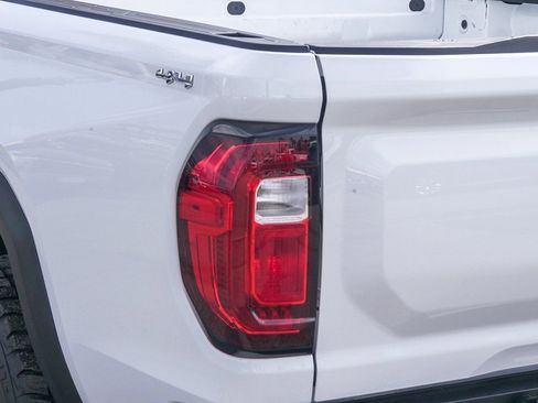 Used 2024 GMC Canyon Elevation w/ Trailering Package image 10