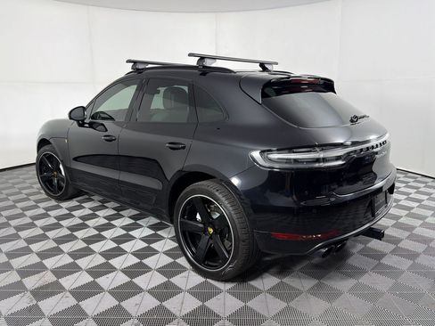 Certified 2021 Porsche Macan Turbo AWD/4WD image 3