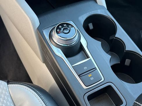 New 2024 Ford Escape SE FWD image 31