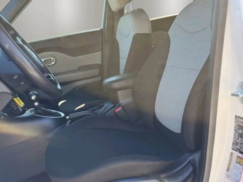 Used 2019 Kia Soul FWD image 10