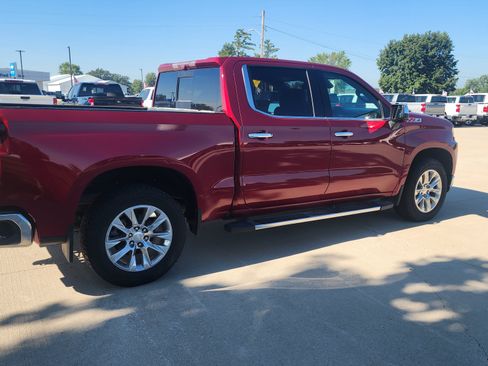 Used 2020 Chevrolet Silverado 1500 LTZ w/ LTZ Plus Package AWD/4WD image 4