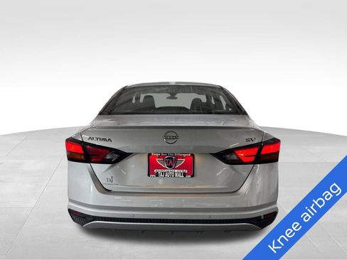 Used 2023 Nissan Altima 2.5 SV FWD image 6