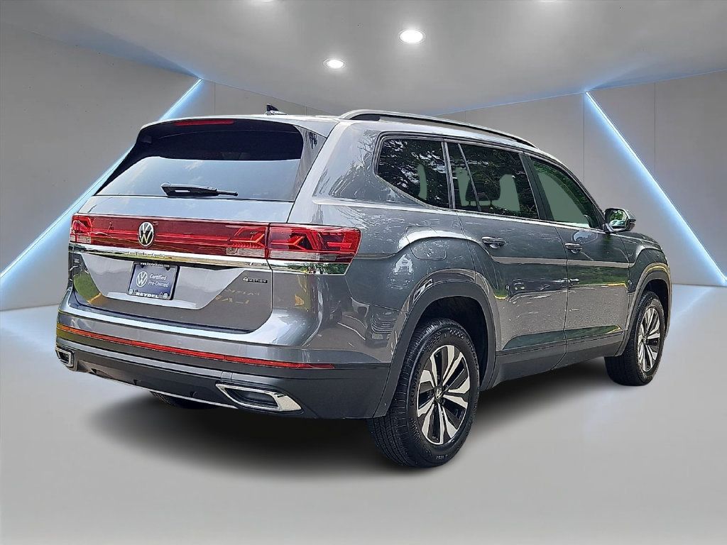 Certified 2025 Volkswagen Atlas SE AWD/4WD image 4