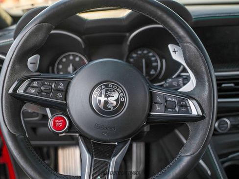 Used 2020 Alfa Romeo Stelvio Quadrifoglio image 33