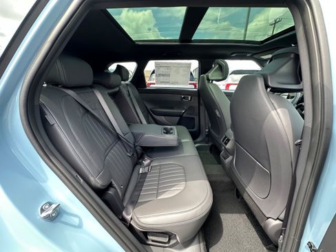 New 2027 Kia Seltos X-Line S w/ X-Line S Premium Package AWD/4WD image 13