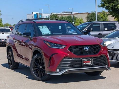 New 2026 Toyota Highlander XSE AWD/4WD image 2