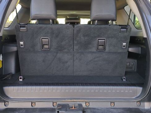 Used 2011 Toyota 4Runner SR5 image 32