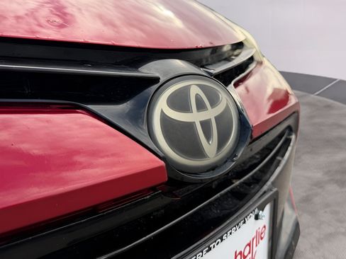 Used 2017 Toyota Corolla LE FWD image 29