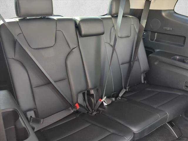 Used 2025 Kia Telluride S FWD image 21