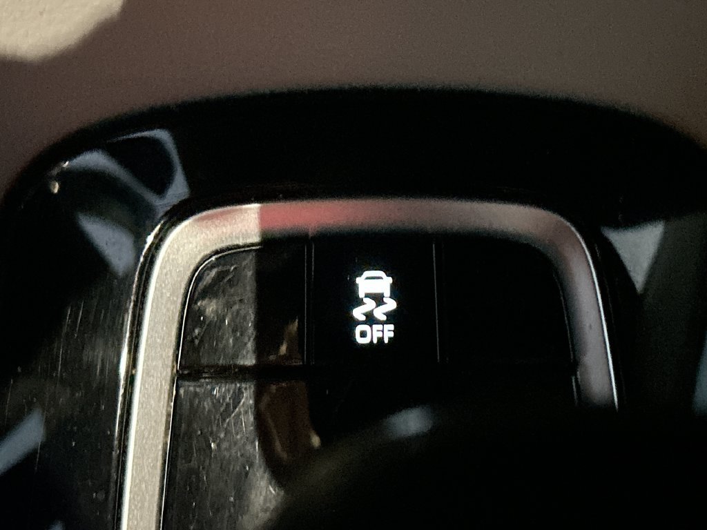 Used 2023 Toyota Corolla LE FWD image 32