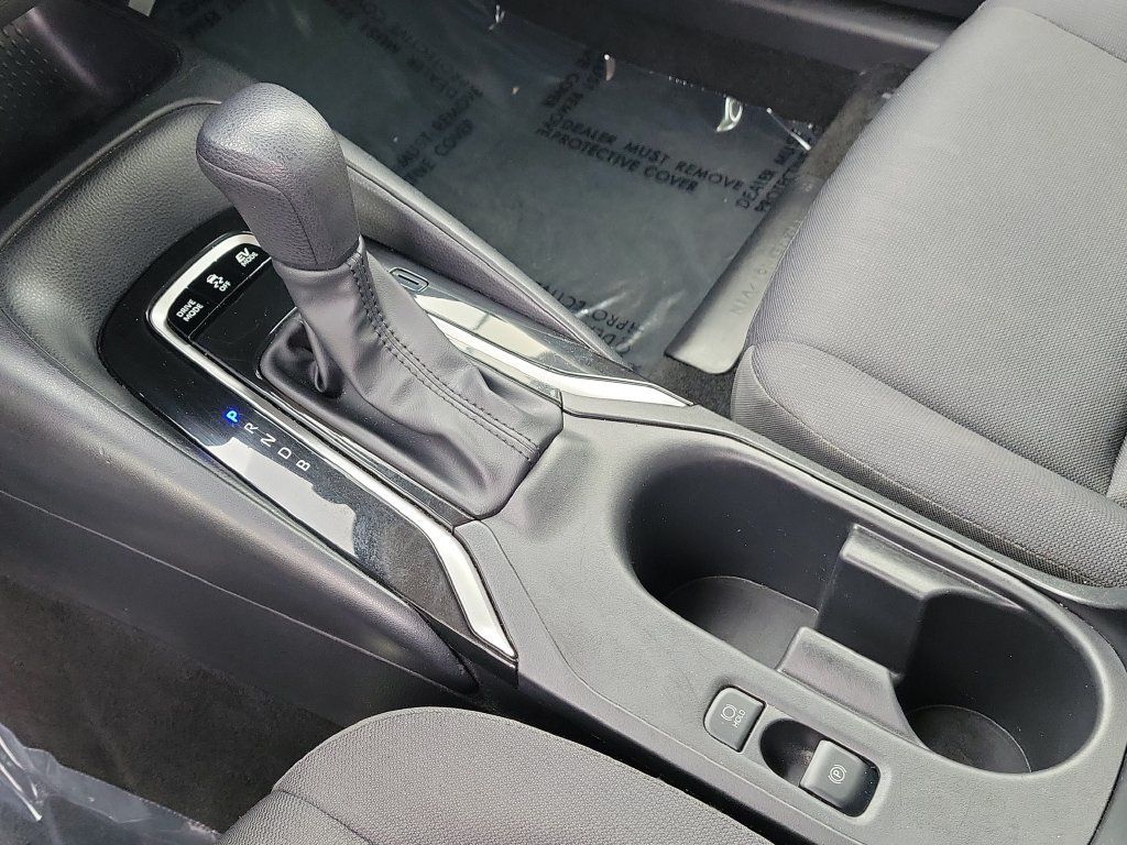 Used 2024 Toyota Corolla LE FWD image 30
