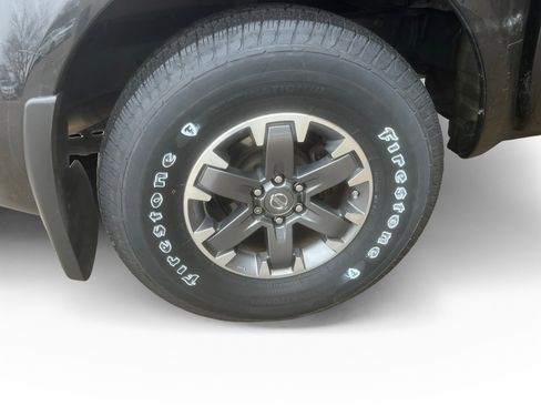 Used 2017 Nissan Frontier PRO-4X image 16