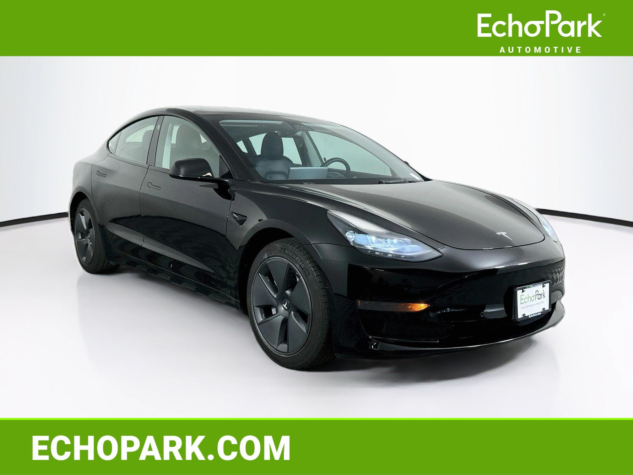 Used 2022 Tesla Model 3 Standard Range RWD image 1