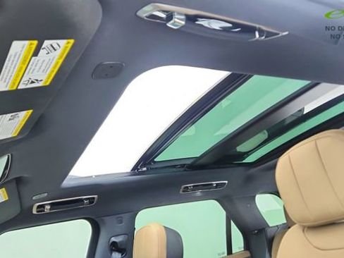 Used 2025 Land Rover Range Rover Sport Dynamic SE image 57