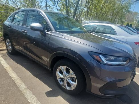 Used 2023 Honda HR-V LX image 2