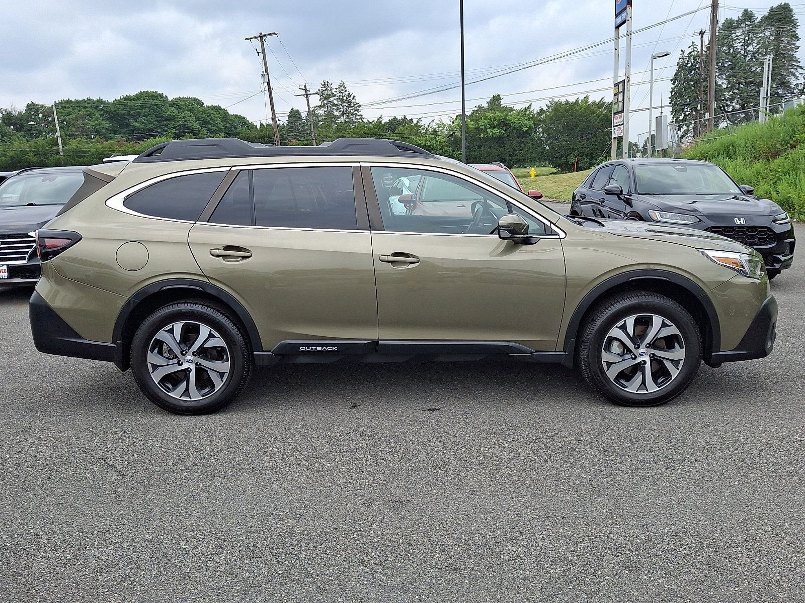 Used 2020 Subaru Outback Limited w/ Popular Package #2 AWD/4WD image 7