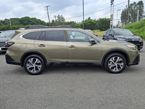 Used 2020 Subaru Outback Limited w/ Popular Package #2 AWD/4WD image 7
