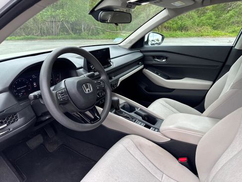 Used 2023 Honda Accord EX image 13