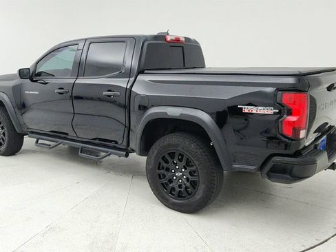 Used 2024 Chevrolet Colorado Trail Boss AWD/4WD image 5