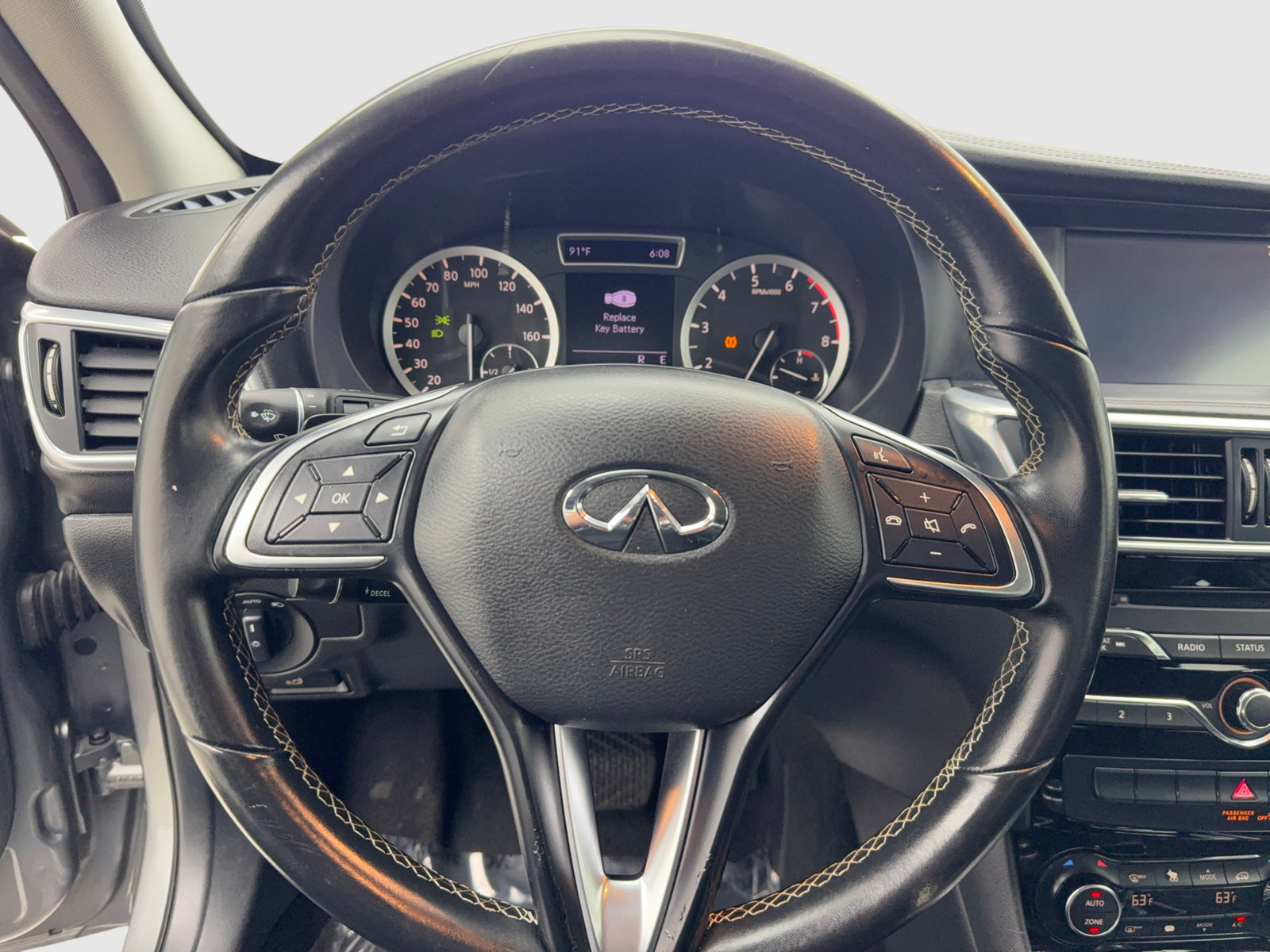 Used 2019 INFINITI QX30 FWD image 27
