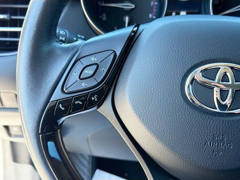 Used 2022 Toyota C-HR Limited image 33