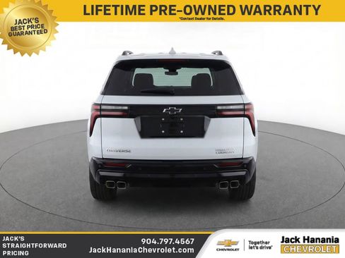 Used 2026 Chevrolet Traverse High Country image 6