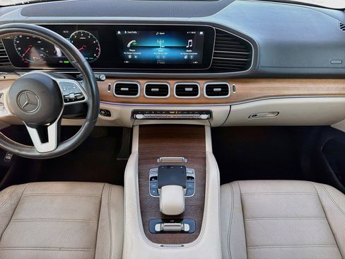 Used 2020 Mercedes-Benz GLS 450 4MATIC image 19