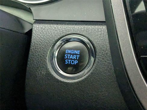 Used 2022 Toyota Camry LE w/ Convenience Package FWD image 26