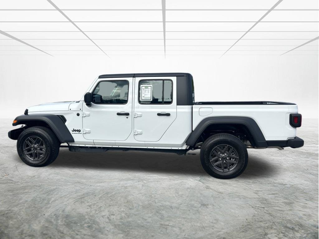 Used 2026 Jeep Gladiator Sport AWD/4WD image 7
