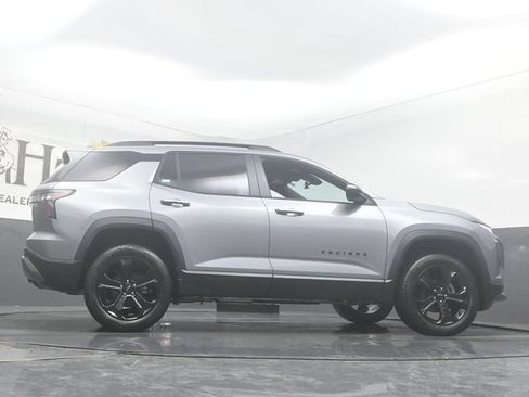 New 2026 Chevrolet Equinox LT w/ Midnight Edition FWD image 31